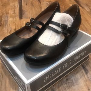 Fynn Double Strap Leather Wedge Mary Janes